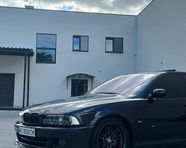 Черный БМВ М5, объемом двигателя 4.9 л и пробегом 280 тыс. км за 39900 $, фото 6 на Automoto.ua