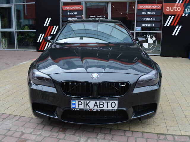 Чорний БМВ М5, об'ємом двигуна 4.4 л та пробігом 181 тис. км за 27400 $, фото 3 на Automoto.ua
