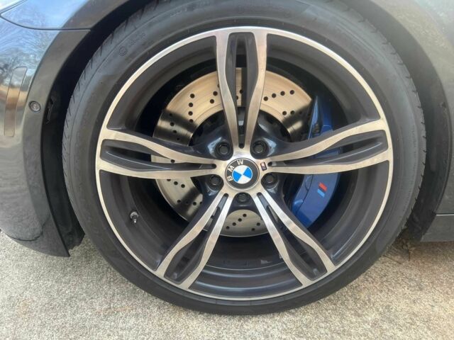 Чорний БМВ М5, об'ємом двигуна 4.44 л та пробігом 134 тис. км за 17000 $, фото 8 на Automoto.ua