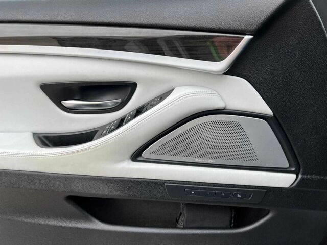 Чорний БМВ М5, об'ємом двигуна 4.44 л та пробігом 134 тис. км за 17000 $, фото 15 на Automoto.ua