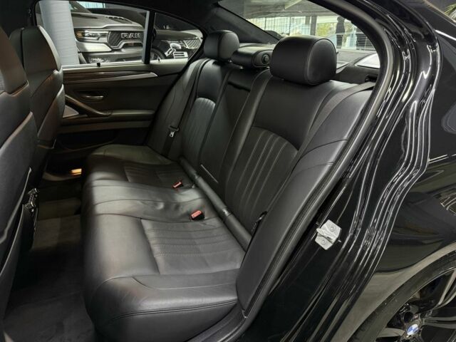 Черный БМВ М5, объемом двигателя 4.4 л и пробегом 85 тыс. км за 45900 $, фото 18 на Automoto.ua