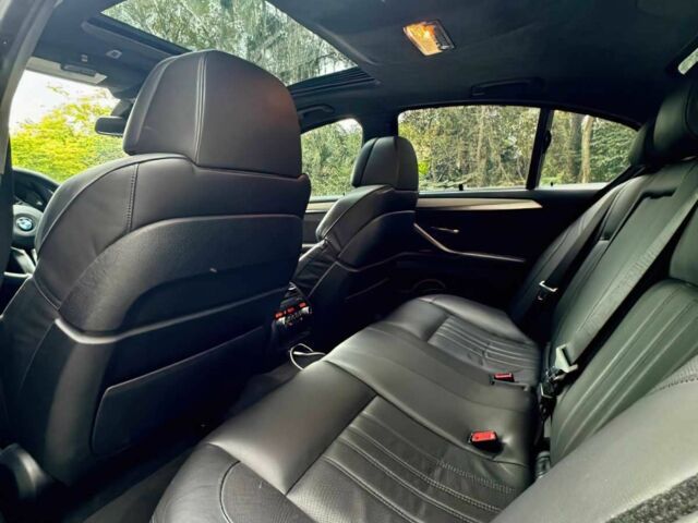 Чорний БМВ М5, об'ємом двигуна 4.4 л та пробігом 70 тис. км за 9500 $, фото 11 на Automoto.ua