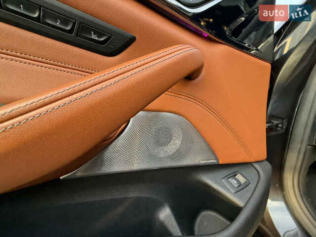 Чорний БМВ М5, об'ємом двигуна 4.4 л та пробігом 95 тис. км за 48900 $, фото 18 на Automoto.ua