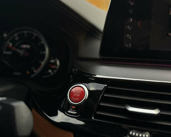 Чорний БМВ М5, об'ємом двигуна 4.4 л та пробігом 95 тис. км за 48900 $, фото 27 на Automoto.ua