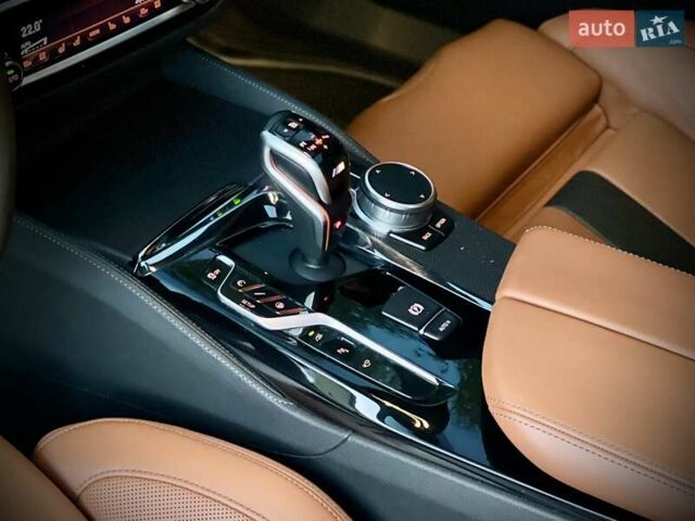 БМВ М5 2019 в Днепре (Днепропетровске) на Automoto.ua Черный БМВ М5, объемом двигателя 4.39 л и пробегом 38 тыс. км за 58000 $, фото 40 на Automoto.ua