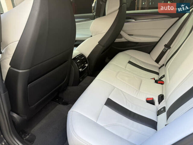 Чорний БМВ М5, об'ємом двигуна 4.4 л та пробігом 62 тис. км за 73000 $, фото 16 на Automoto.ua