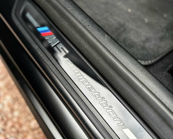 Черный БМВ М5, объемом двигателя 4.39 л и пробегом 79 тыс. км за 88000 $, фото 9 на Automoto.ua