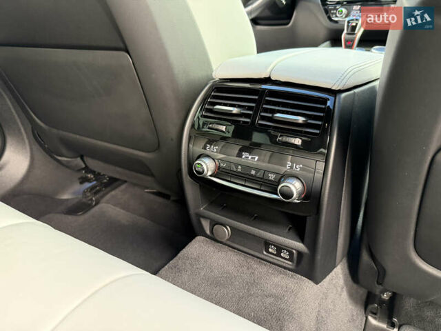 Чорний БМВ М5, об'ємом двигуна 4.4 л та пробігом 62 тис. км за 73000 $, фото 21 на Automoto.ua