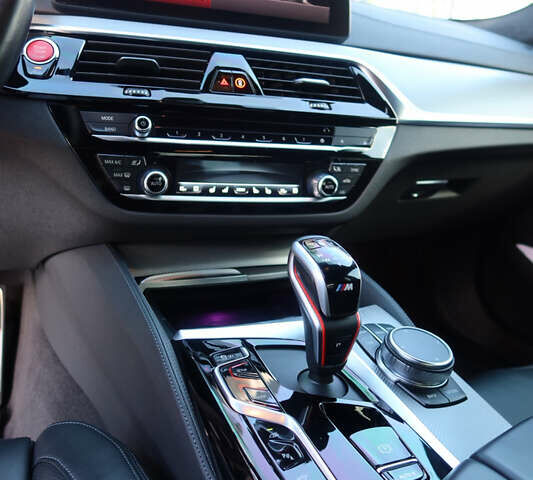 Чорний БМВ М5, об'ємом двигуна 4.39 л та пробігом 32 тис. км за 107000 $, фото 45 на Automoto.ua