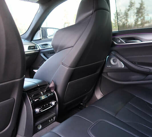 Чорний БМВ М5, об'ємом двигуна 4.39 л та пробігом 32 тис. км за 107000 $, фото 54 на Automoto.ua