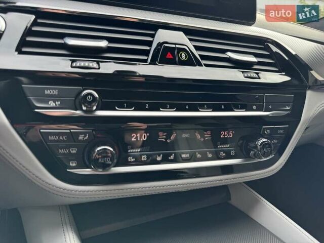 Черный БМВ М5, объемом двигателя 4.39 л и пробегом 13 тыс. км за 110000 $, фото 27 на Automoto.ua