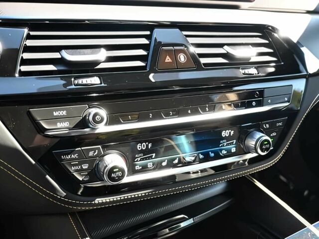 Черный БМВ М5, объемом двигателя 4.4 л и пробегом 25 тыс. км за 50000 $, фото 12 на Automoto.ua