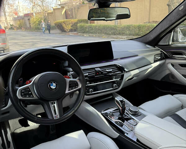 Фиолетовый БМВ М5, объемом двигателя 4.39 л и пробегом 31 тыс. км за 113000 $, фото 35 на Automoto.ua