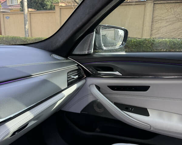 Фиолетовый БМВ М5, объемом двигателя 4.39 л и пробегом 31 тыс. км за 113000 $, фото 28 на Automoto.ua