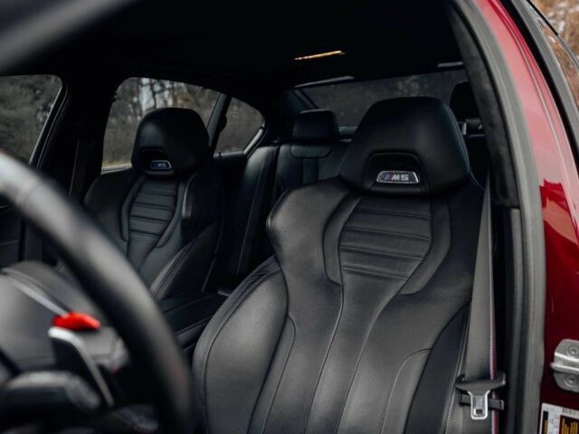 Красный БМВ М5, объемом двигателя 4.4 л и пробегом 73 тыс. км за 80000 $, фото 7 на Automoto.ua