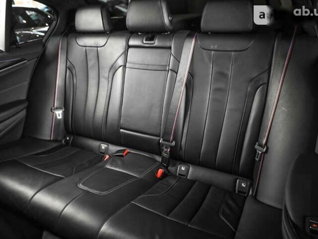 БМВ М5, объемом двигателя 4.4 л и пробегом 15 тыс. км за 124000 $, фото 9 на Automoto.ua