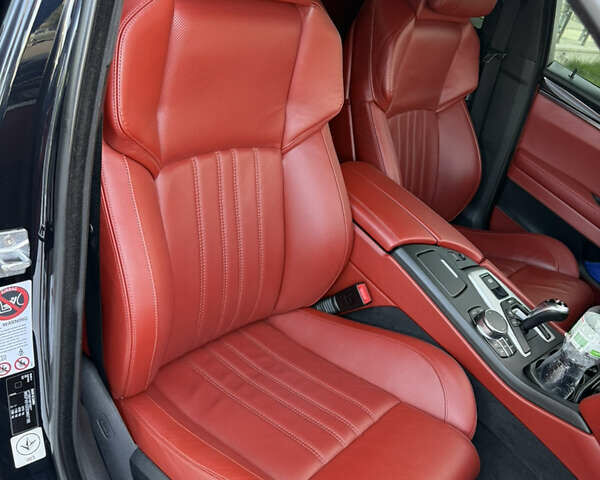 БМВ М5 2013 в Днепре (Днепропетровске) на Automoto.ua БМВ М5, объемом двигателя 4.4 л и пробегом 70 тыс. км за 41500 $, фото 12 на Automoto.ua