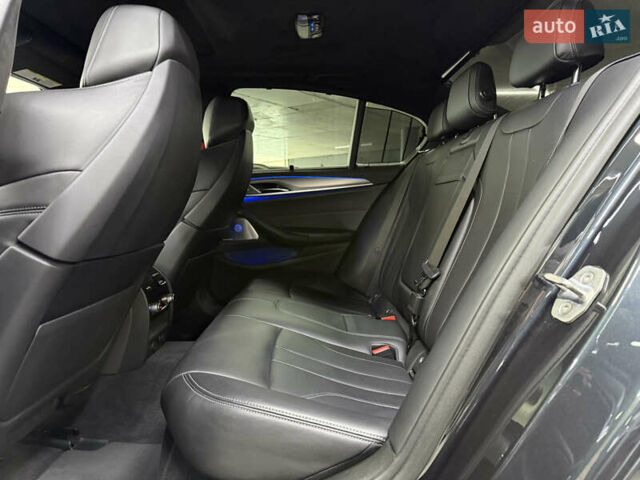 БМВ М5, объемом двигателя 4.4 л и пробегом 68 тыс. км за 62000 $, фото 23 на Automoto.ua