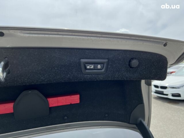 БМВ М5, объемом двигателя 4.4 л и пробегом 12 тыс. км за 122156 $, фото 71 на Automoto.ua