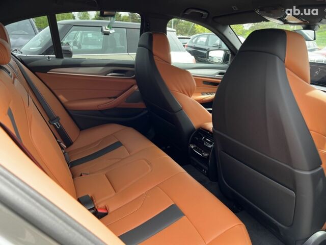 БМВ М5, объемом двигателя 4.4 л и пробегом 12 тыс. км за 122156 $, фото 65 на Automoto.ua