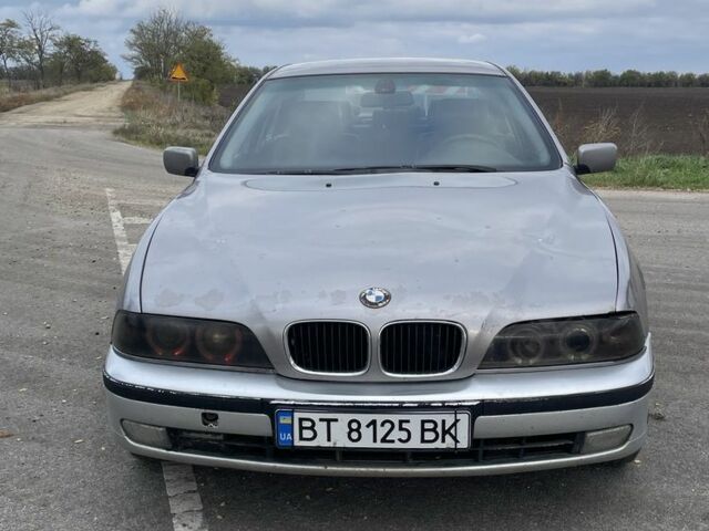 Сірий БМВ М5, об'ємом двигуна 2.5 л та пробігом 430 тис. км за 2600 $, фото 2 на Automoto.ua