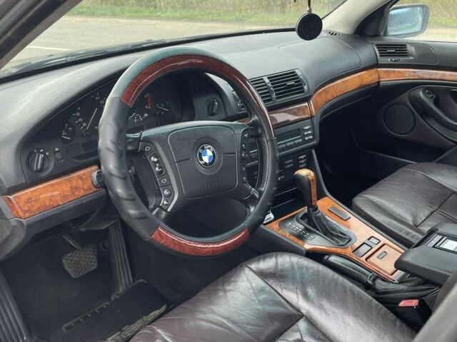 Сірий БМВ М5, об'ємом двигуна 2.5 л та пробігом 430 тис. км за 2600 $, фото 5 на Automoto.ua