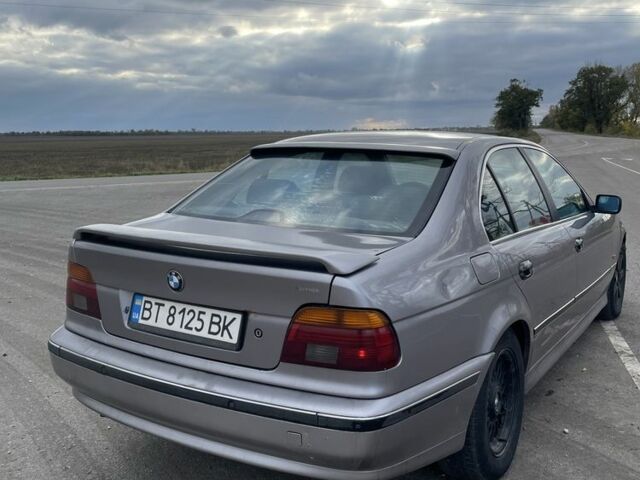 Сірий БМВ М5, об'ємом двигуна 2.5 л та пробігом 430 тис. км за 2600 $, фото 3 на Automoto.ua