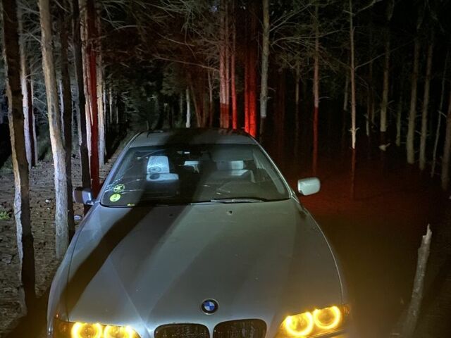 Сірий БМВ М5, об'ємом двигуна 3 л та пробігом 377 тис. км за 3266 $, фото 2 на Automoto.ua