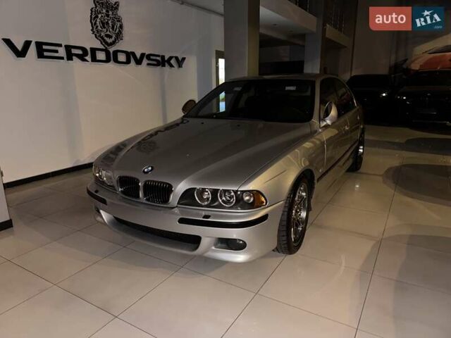 Серый БМВ М5, объемом двигателя 4.94 л и пробегом 169 тыс. км за 99900 $, фото 4 на Automoto.ua
