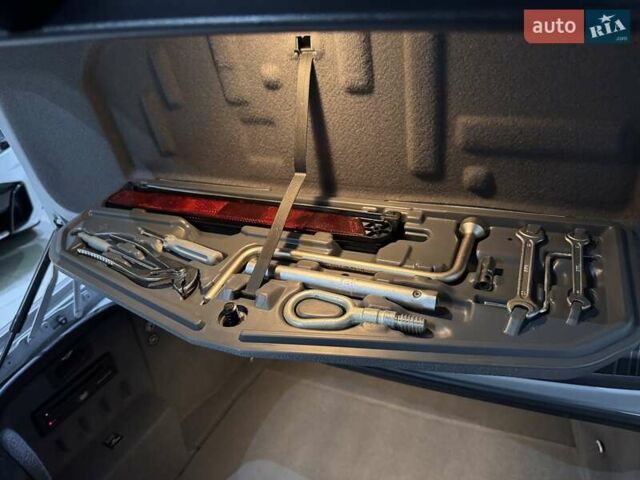 Серый БМВ М5, объемом двигателя 4.94 л и пробегом 169 тыс. км за 99900 $, фото 92 на Automoto.ua