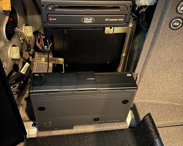 Серый БМВ М5, объемом двигателя 4.94 л и пробегом 169 тыс. км за 99900 $, фото 94 на Automoto.ua