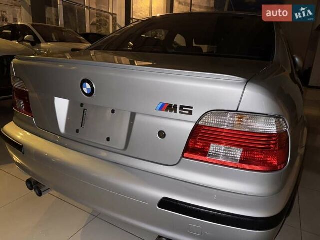 Серый БМВ М5, объемом двигателя 4.94 л и пробегом 169 тыс. км за 99900 $, фото 10 на Automoto.ua