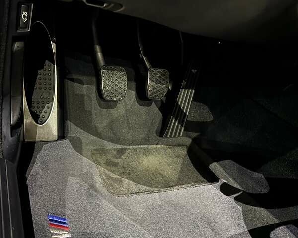 Серый БМВ М5, объемом двигателя 4.94 л и пробегом 169 тыс. км за 99900 $, фото 66 на Automoto.ua