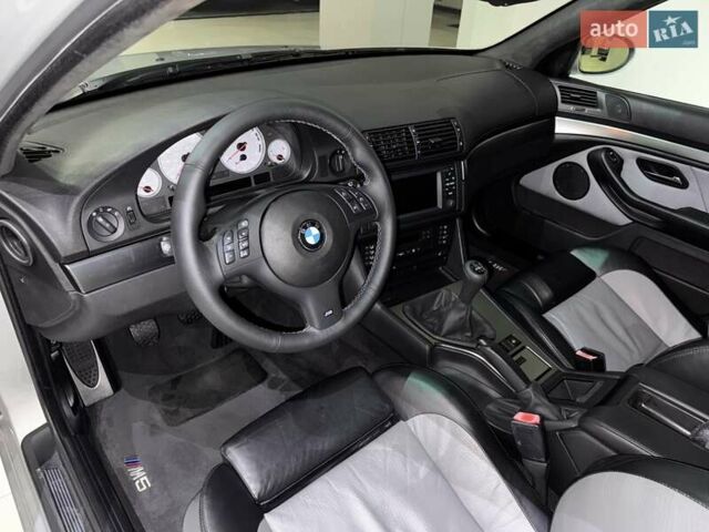 Серый БМВ М5, объемом двигателя 4.94 л и пробегом 169 тыс. км за 99900 $, фото 64 на Automoto.ua