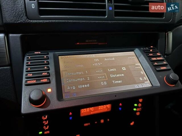 Серый БМВ М5, объемом двигателя 4.94 л и пробегом 169 тыс. км за 99900 $, фото 80 на Automoto.ua