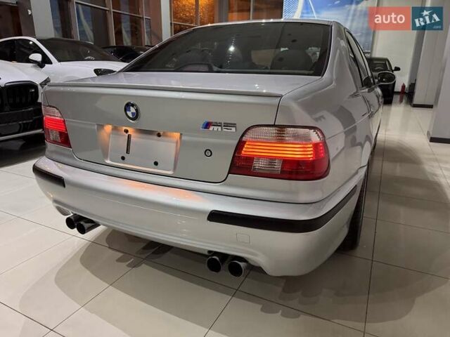 Серый БМВ М5, объемом двигателя 4.94 л и пробегом 169 тыс. км за 99900 $, фото 47 на Automoto.ua
