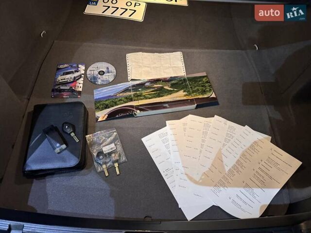 Серый БМВ М5, объемом двигателя 4.94 л и пробегом 169 тыс. км за 99900 $, фото 90 на Automoto.ua