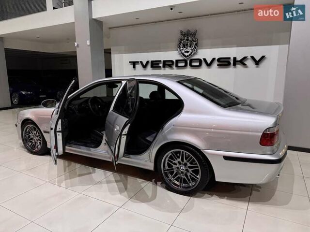 Серый БМВ М5, объемом двигателя 4.94 л и пробегом 169 тыс. км за 99900 $, фото 39 на Automoto.ua