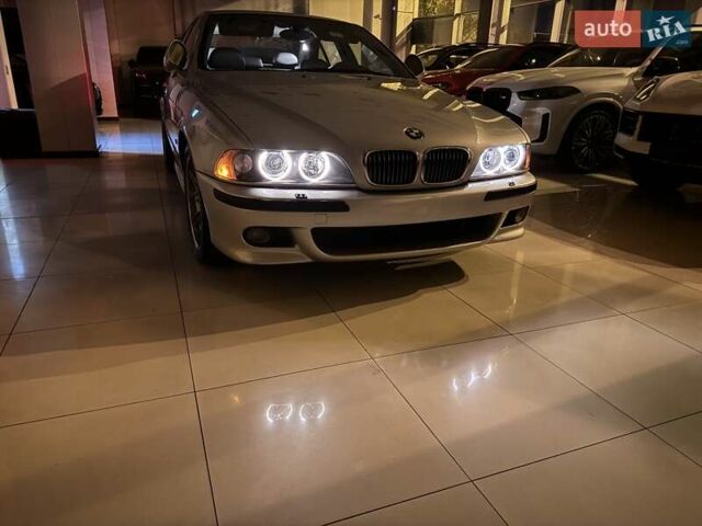 Серый БМВ М5, объемом двигателя 4.94 л и пробегом 169 тыс. км за 99900 $, фото 3 на Automoto.ua
