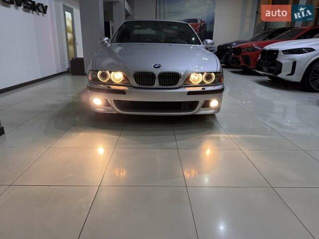 Серый БМВ М5, объемом двигателя 4.94 л и пробегом 169 тыс. км за 99900 $, фото 24 на Automoto.ua