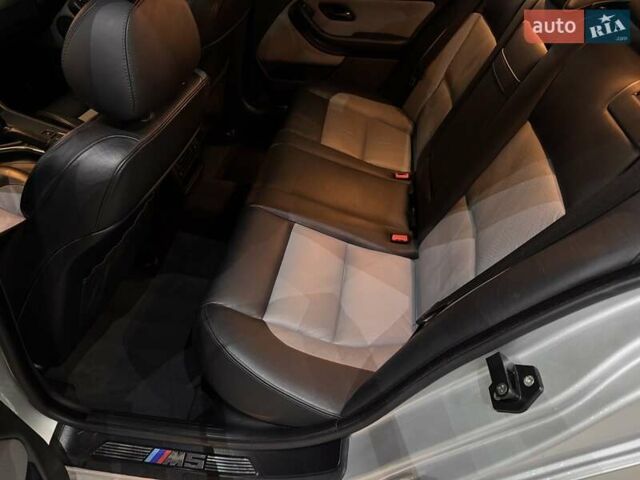 Серый БМВ М5, объемом двигателя 4.94 л и пробегом 169 тыс. км за 99900 $, фото 87 на Automoto.ua