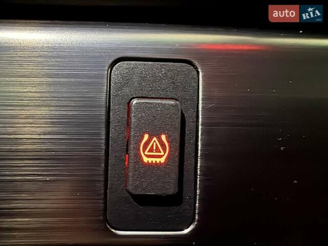 Серый БМВ М5, объемом двигателя 4.94 л и пробегом 169 тыс. км за 99900 $, фото 36 на Automoto.ua