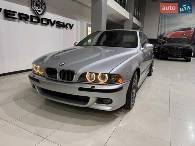 Серый БМВ М5, объемом двигателя 4.94 л и пробегом 169 тыс. км за 99900 $, фото 26 на Automoto.ua