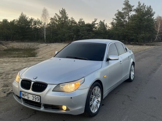 Серый БМВ М5, объемом двигателя 3 л и пробегом 290 тыс. км за 4200 $, фото 2 на Automoto.ua