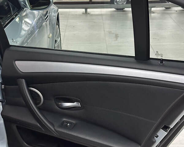 Серый БМВ М5, объемом двигателя 5 л и пробегом 176 тыс. км за 65000 $, фото 22 на Automoto.ua