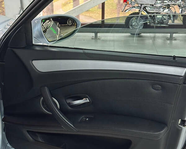 Серый БМВ М5, объемом двигателя 5 л и пробегом 176 тыс. км за 65000 $, фото 19 на Automoto.ua