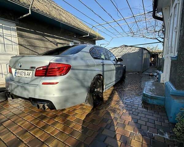 Серый БМВ М5, объемом двигателя 4.39 л и пробегом 190 тыс. км за 31500 $, фото 14 на Automoto.ua