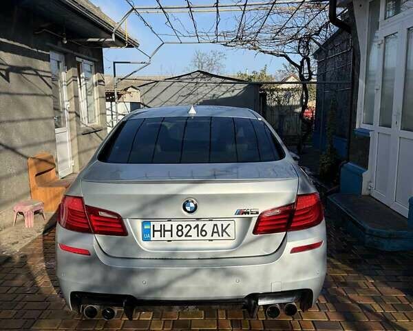 Серый БМВ М5, объемом двигателя 4.39 л и пробегом 190 тыс. км за 31500 $, фото 6 на Automoto.ua