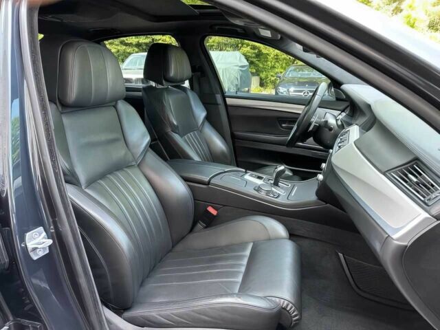 Серый БМВ М5, объемом двигателя 4.4 л и пробегом 76 тыс. км за 9500 $, фото 6 на Automoto.ua