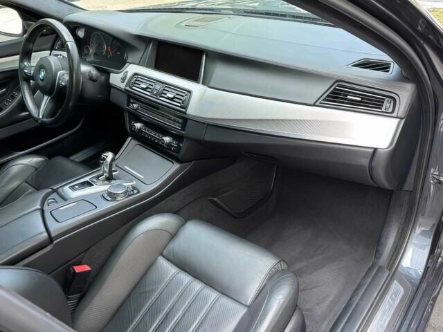 Серый БМВ М5, объемом двигателя 4.4 л и пробегом 76 тыс. км за 9500 $, фото 7 на Automoto.ua